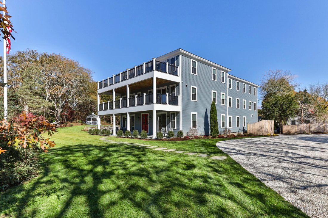 House in Bourne, Massachusetts, United States 2 - 18260140