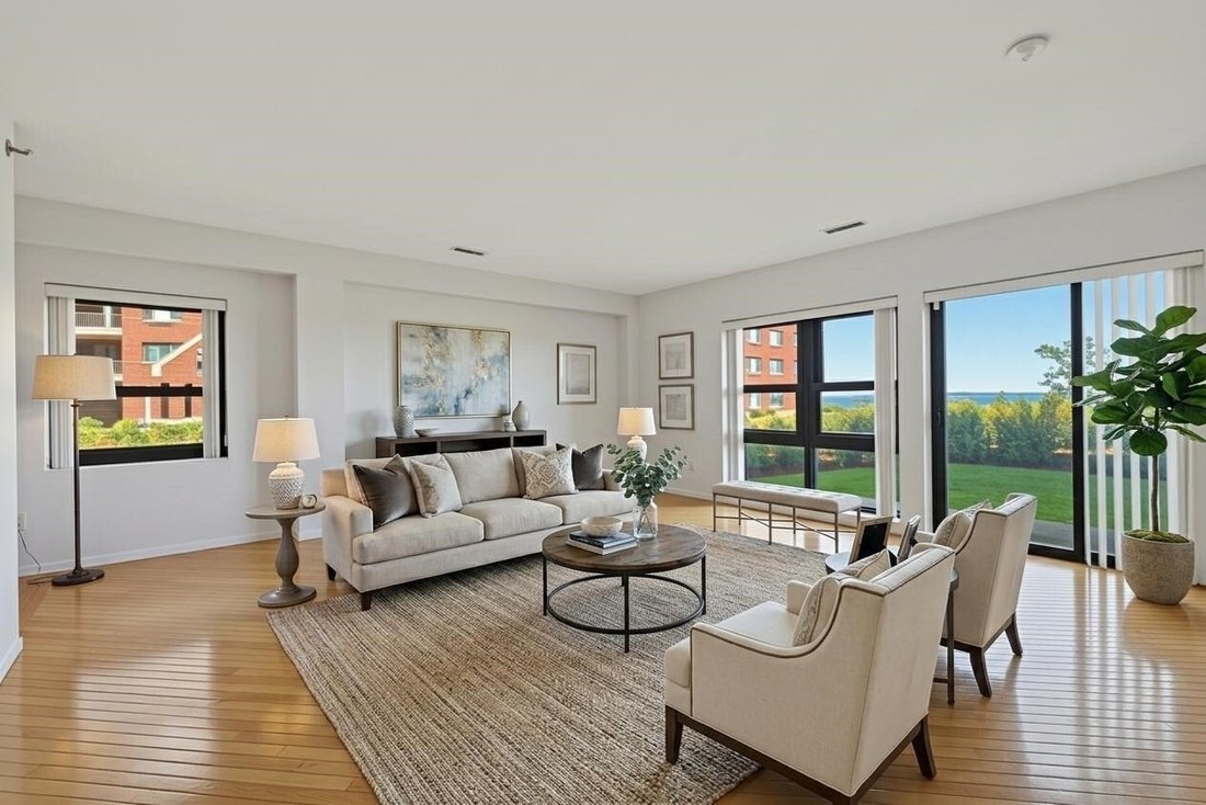 Condo in Winthrop, Massachusetts, United States 2 - 18262662