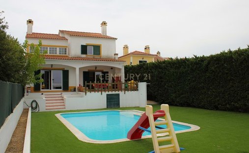Villa in Azeitao (Sao Lourenco e Sao Simao), Setubal, Portugal 1