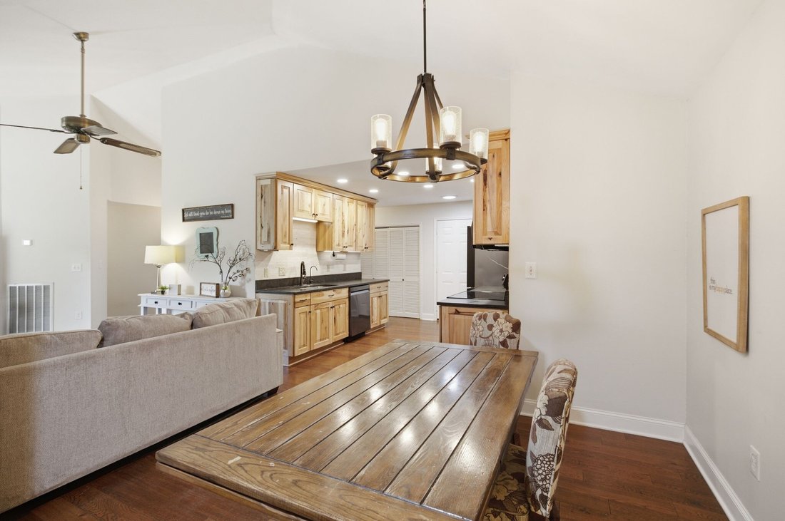 House in Columbia, Tennessee, United States 4 - 18264634