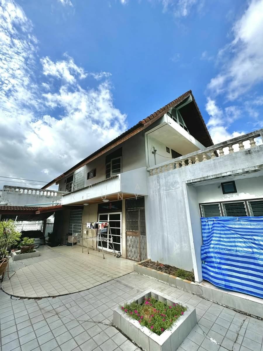 House in Chong Nonsi, Krung Thep Maha Nakhon, Thailand 5 - 18262497