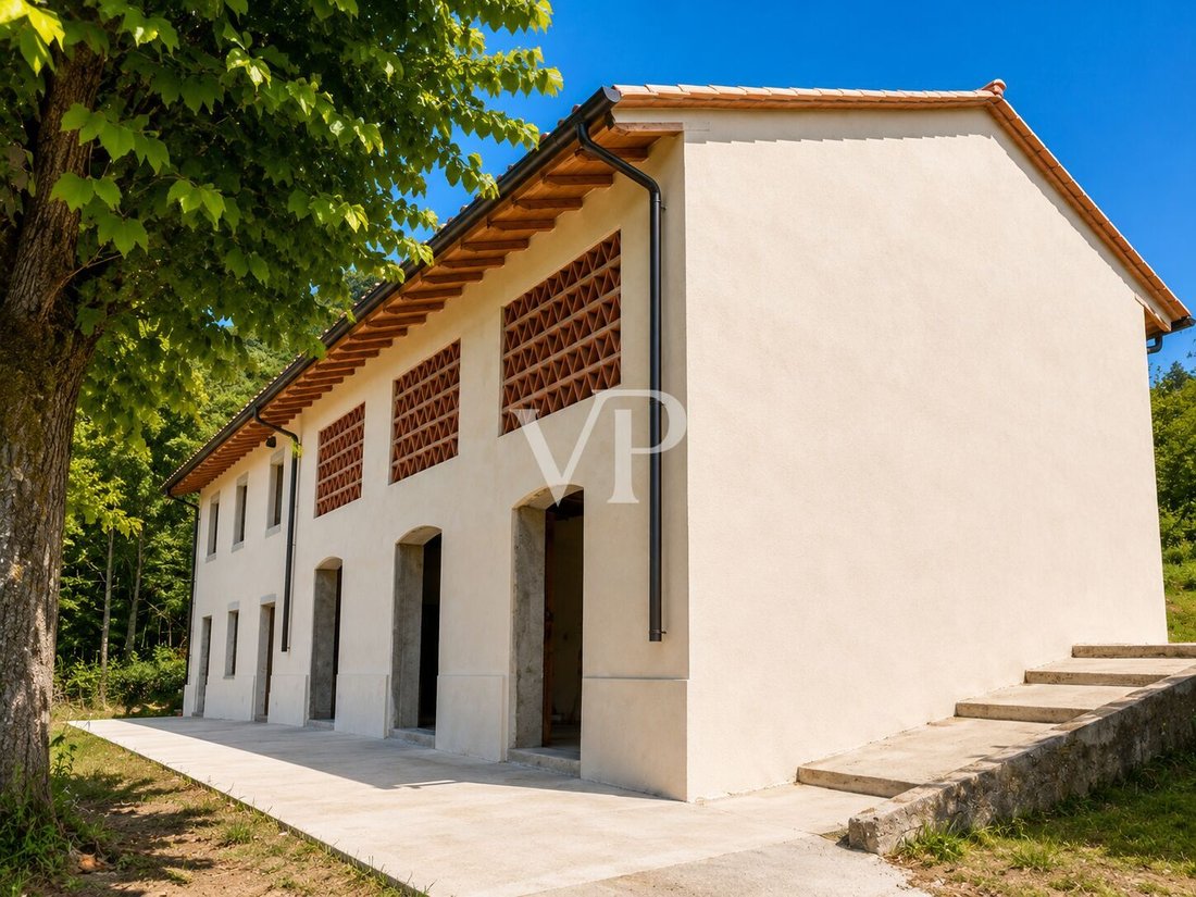 House in Camaiore, Tuscany, Italy 3 - 18261962