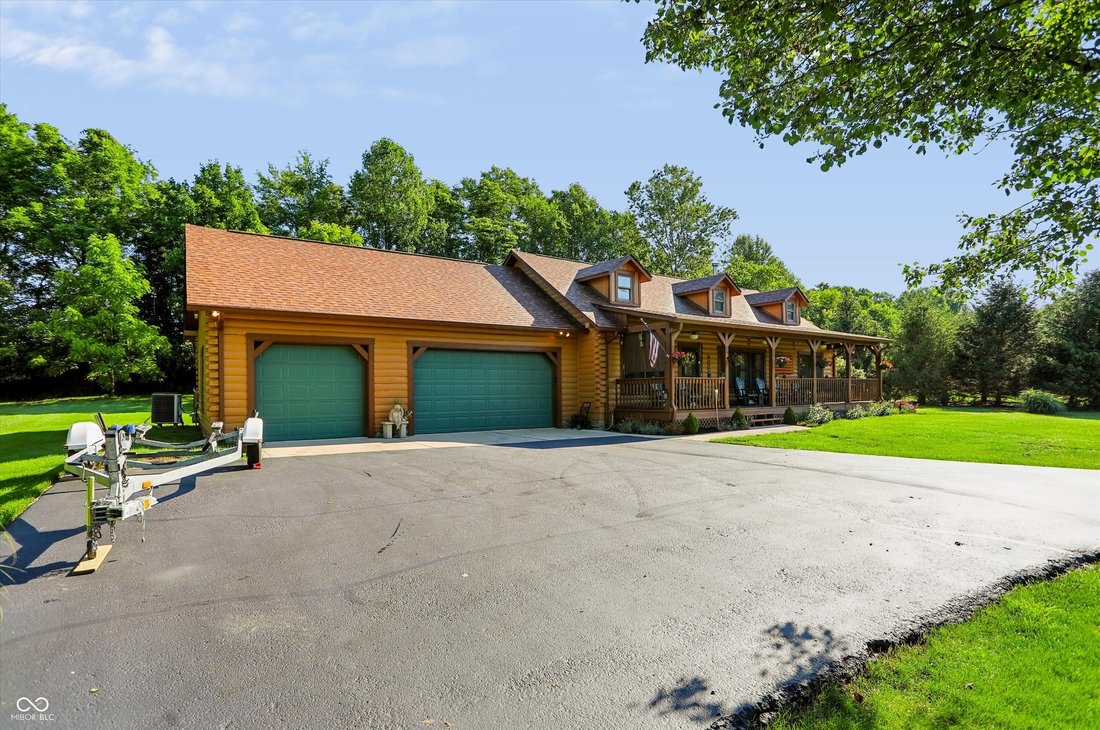 House in Trafalgar, Indiana, United States 5 - 18263312
