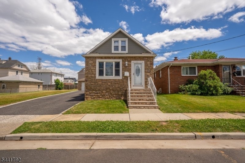 House in Linden, New Jersey, United States 2 - 18261469