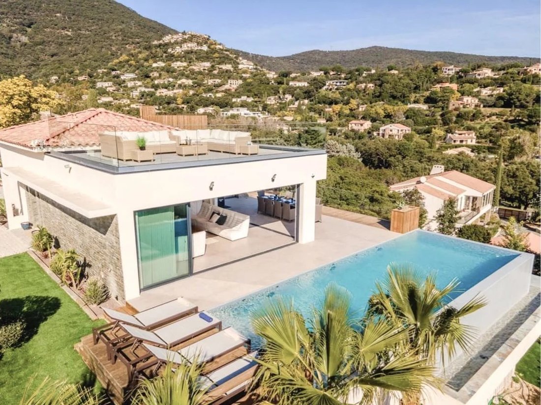 Villa in Nord, Cavalaire-sur-Mer, France 5 - 18262153