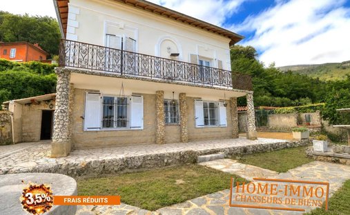 House in Tourrettes-sur-Loup, Provence-Alpes-Côte d'Azur, France 1