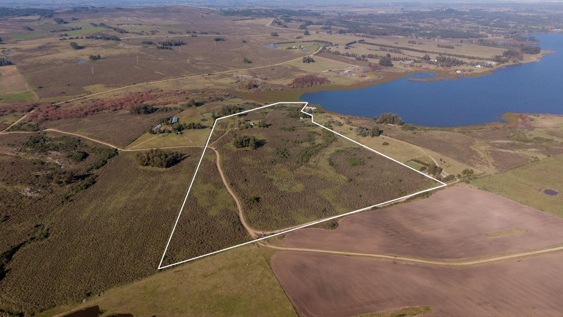 Farm Ranch in Abra del Perdomo, Maldonado Department, Uruguay 1 - 18260954