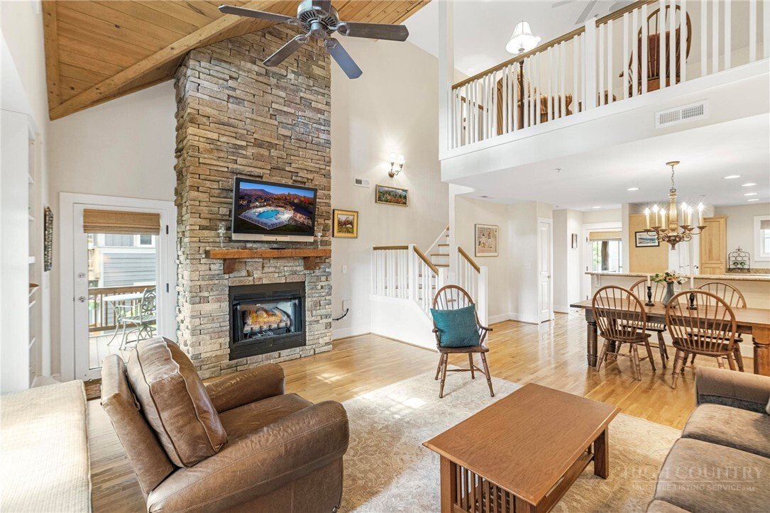Condo in Boone, North Carolina, United States 3 - 18260152