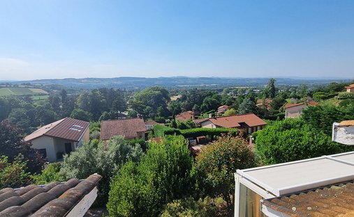 Villa in Lissieu, Auvergne-Rhône-Alpes, France 1
