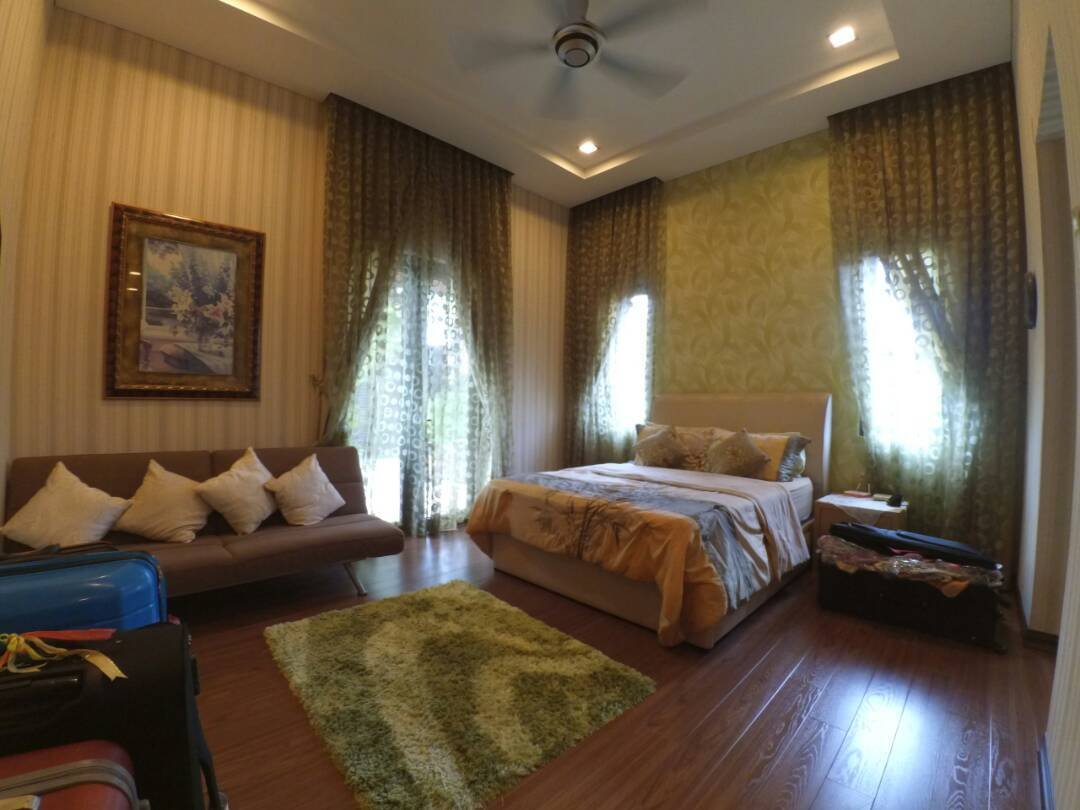 Cyberjaya, Selangor, Malaysia 5 - 18260677