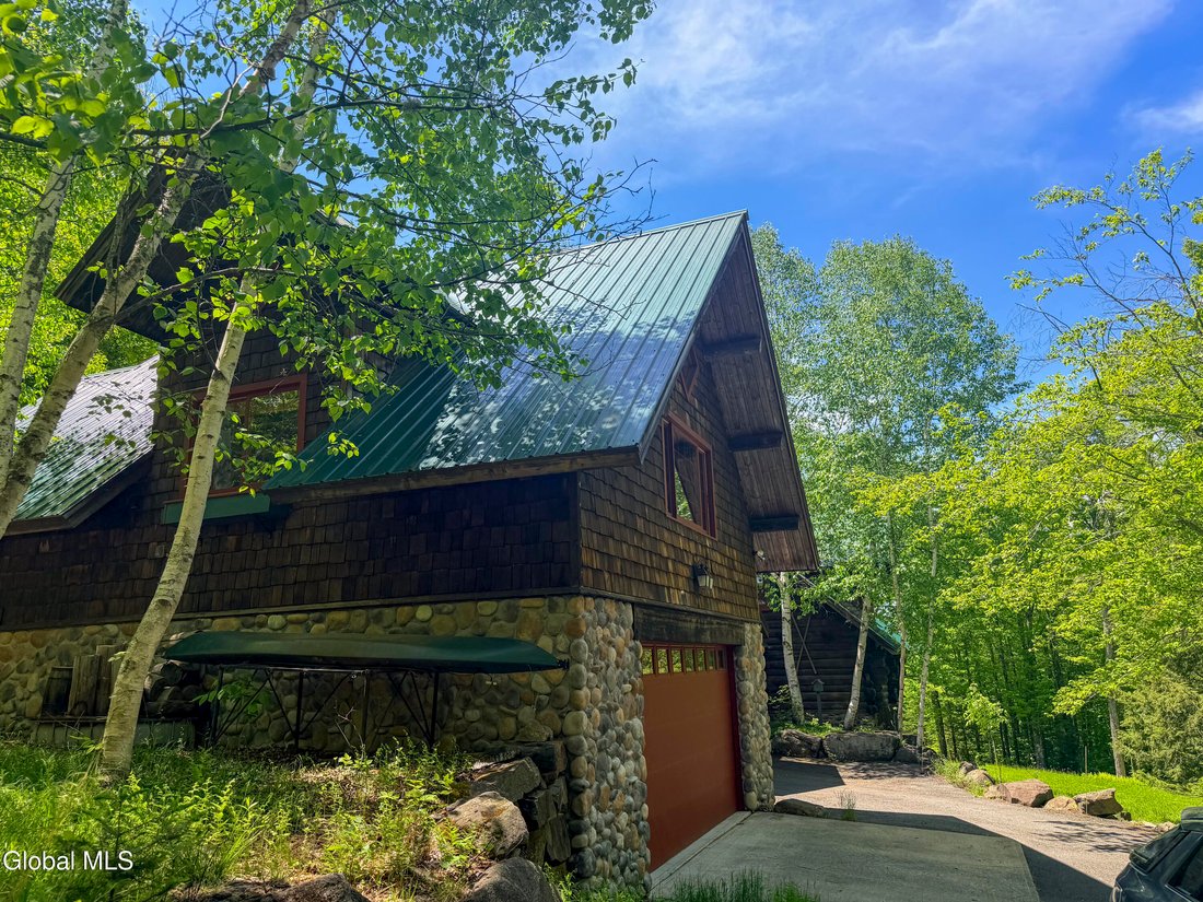 House in Johnsburg, New York, United States 4 - 18260202
