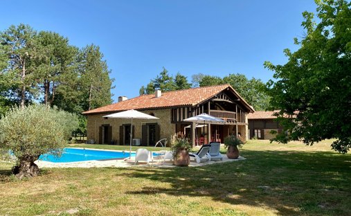 House in Bougue, Nouvelle-Aquitaine, France 1