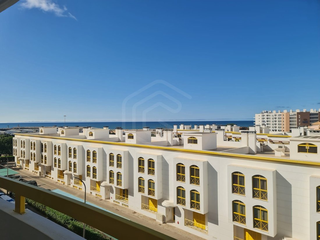 Apartment in Quarteira, Algarve, Portugal 1 - 18213240
