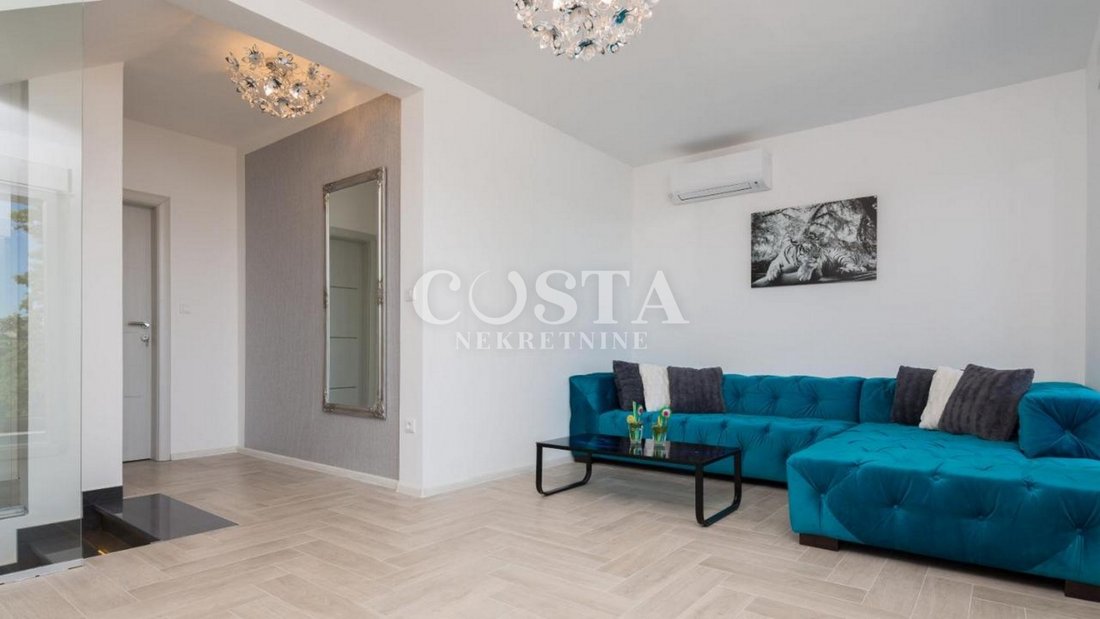 House in Rogoznica, Sibenik-Knin County, Croatia 2 - 16691248