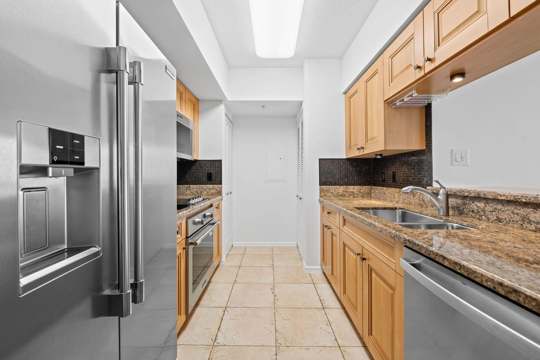 Condo in Fort Lauderdale, Florida, United States 4 - 18152626