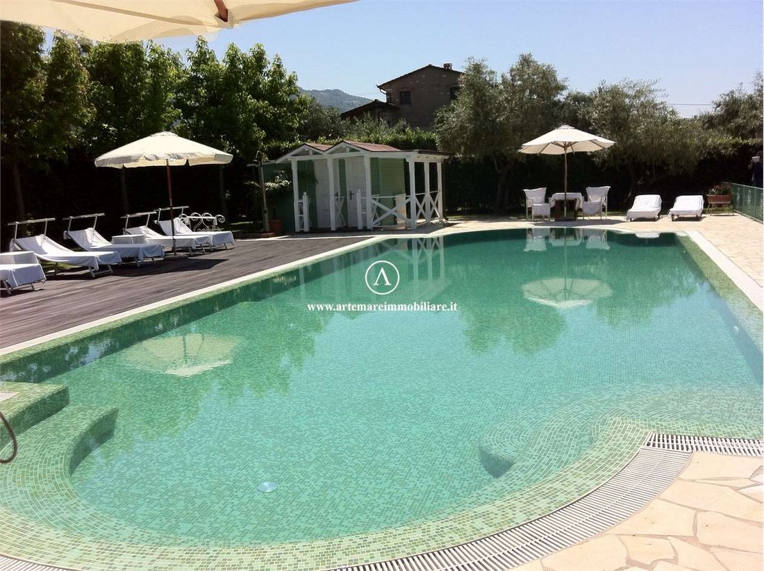 Villa in Seravezza, Tuscany, Italy 4 - 12916725