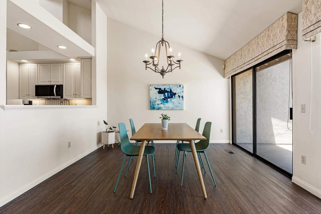 Townhouse in San Diego, California, United States 4 - 18265590