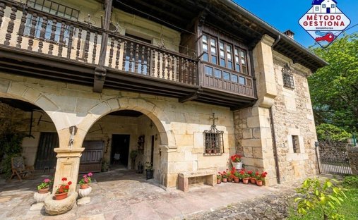 Casa a Cabuerniga, Cantabria, Spagna 1