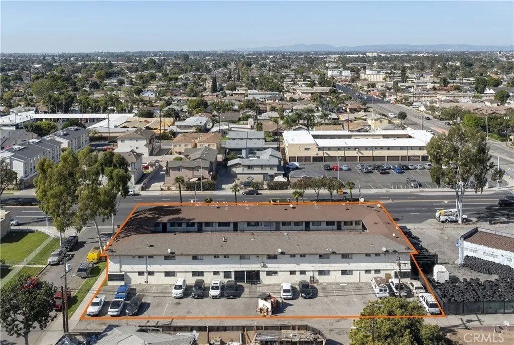 Lynwood, California, United States 3 - 18264821