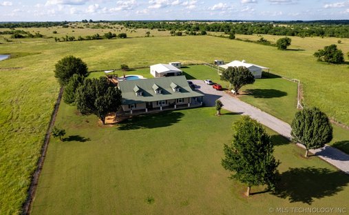House in Caddo, Oklahoma, United States 1