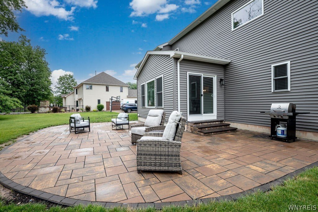 Tonawanda Town, New York, United States 5 - 18261518