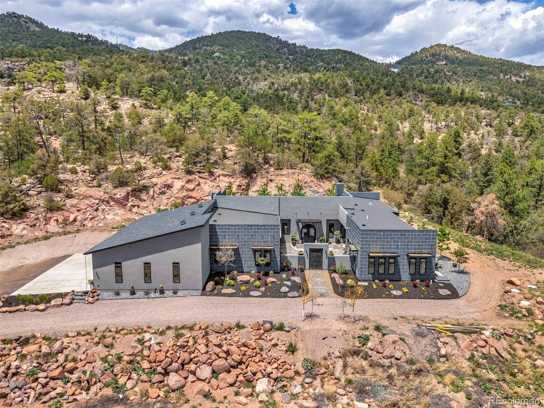Casa en Colorado Springs, Colorado, Estados Unidos 2 - 18264129