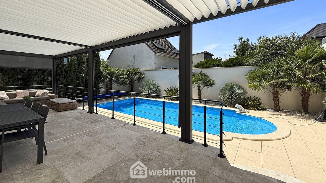 Villa in Ormesson-sur-Marne, Ile-de-France, France 2 - 18266338