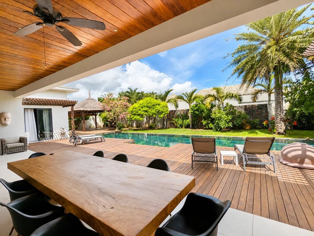 Villa in Grand Baie, Rivière du Rempart District, Mauritius 2 - 17853194