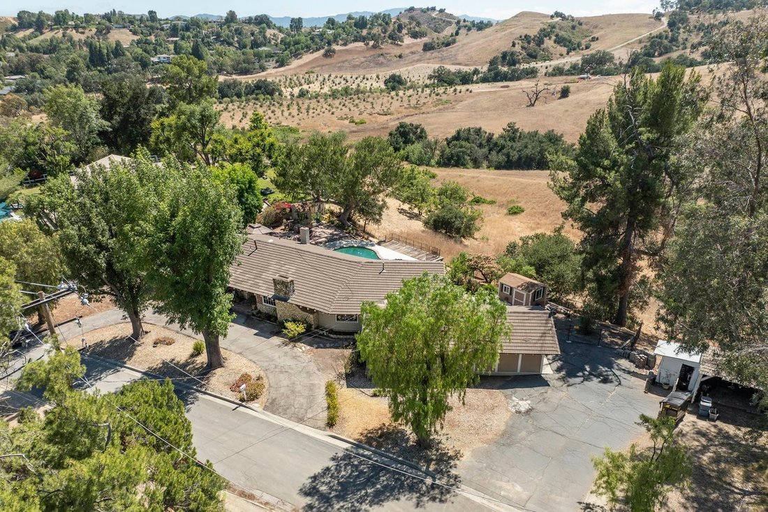 House in Hidden Hills, California, United States 3 - 18262253