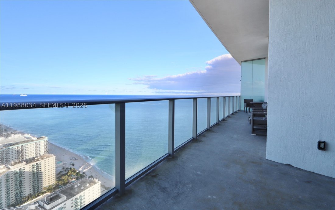 Condo in Hallandale Beach, Florida, United States 2 - 17487140