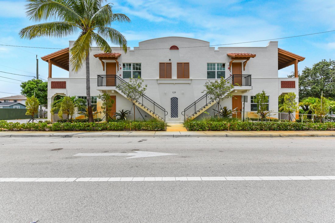 Lake Worth, Florida, United States 1 - 18264235