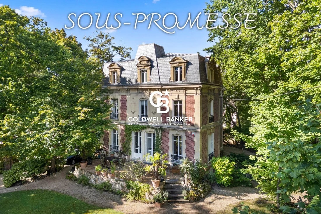 House in Le Vésinet, Ile-de-France, France 1 - 14711330