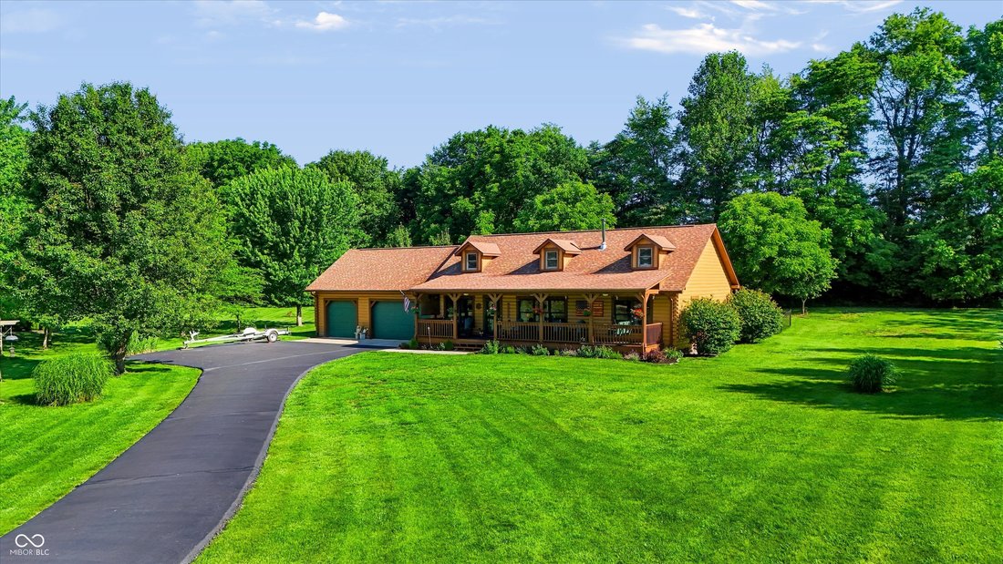 House in Trafalgar, Indiana, United States 1 - 18263312