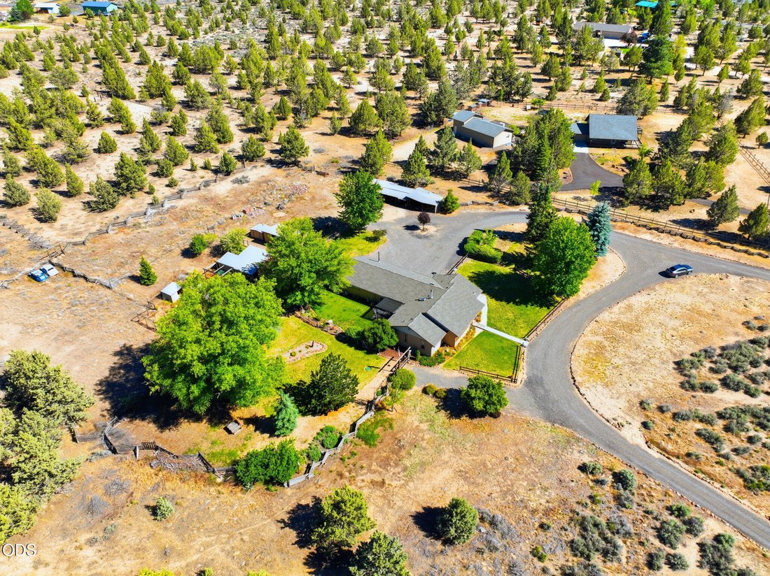 House in Powell Butte, Oregon, United States 1 - 17631136