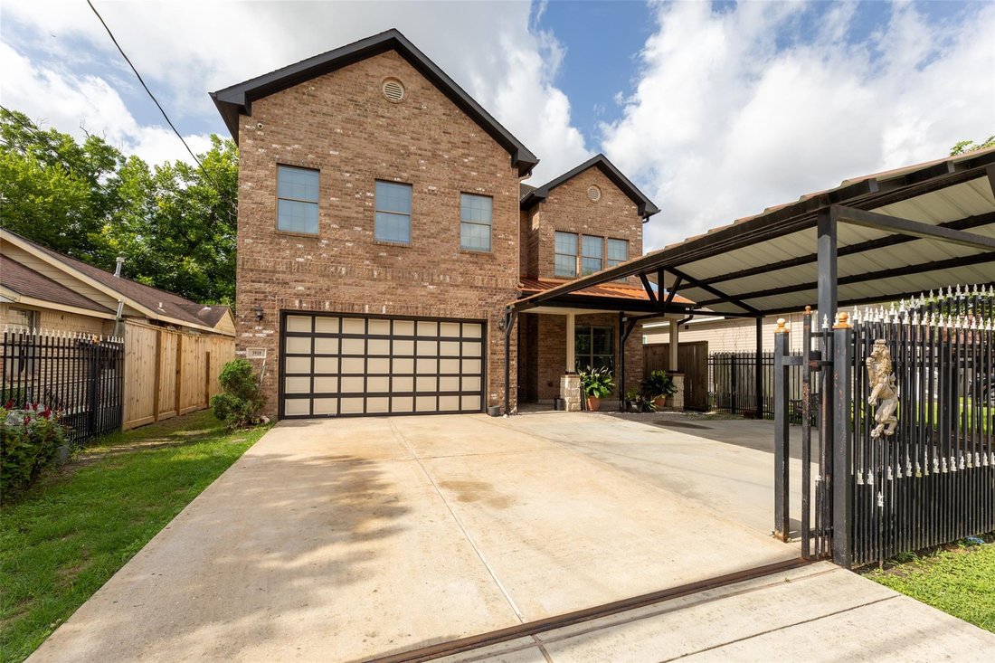 House in Houston, Texas, United States 2 - 18265944