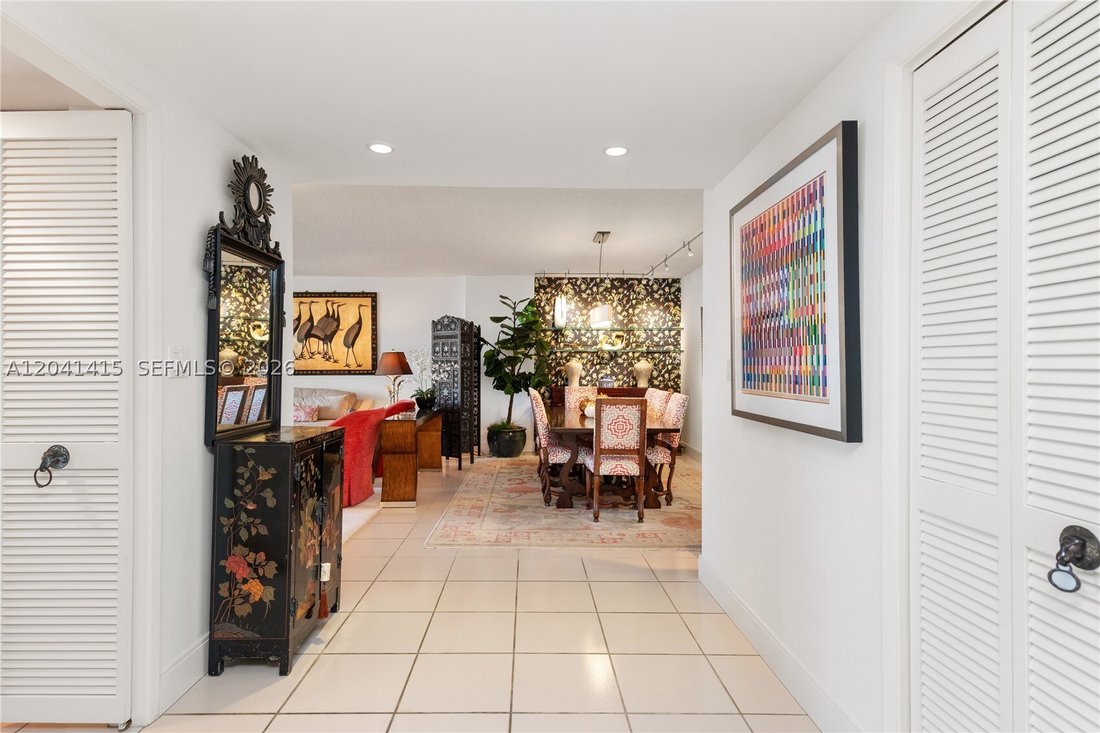 Condo in Miami, Florida, United States 3 - 18265978