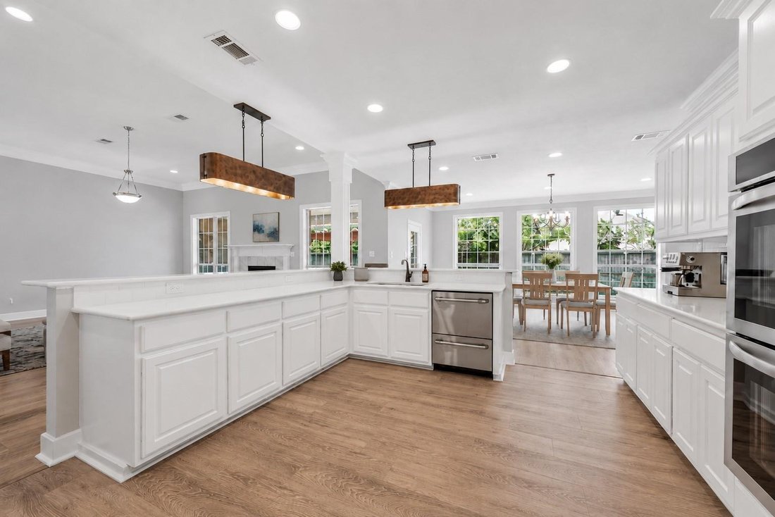 House in College Station, Texas, United States 5 - 18265959