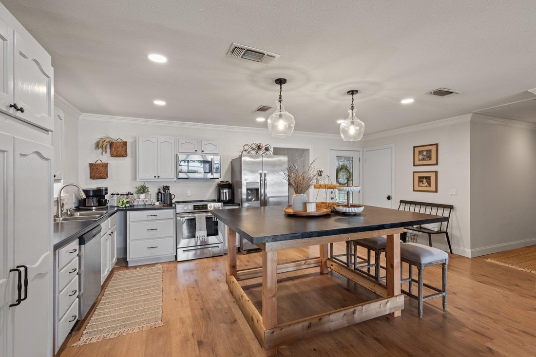 House in Mount Vernon, Texas, United States 3 - 18262955