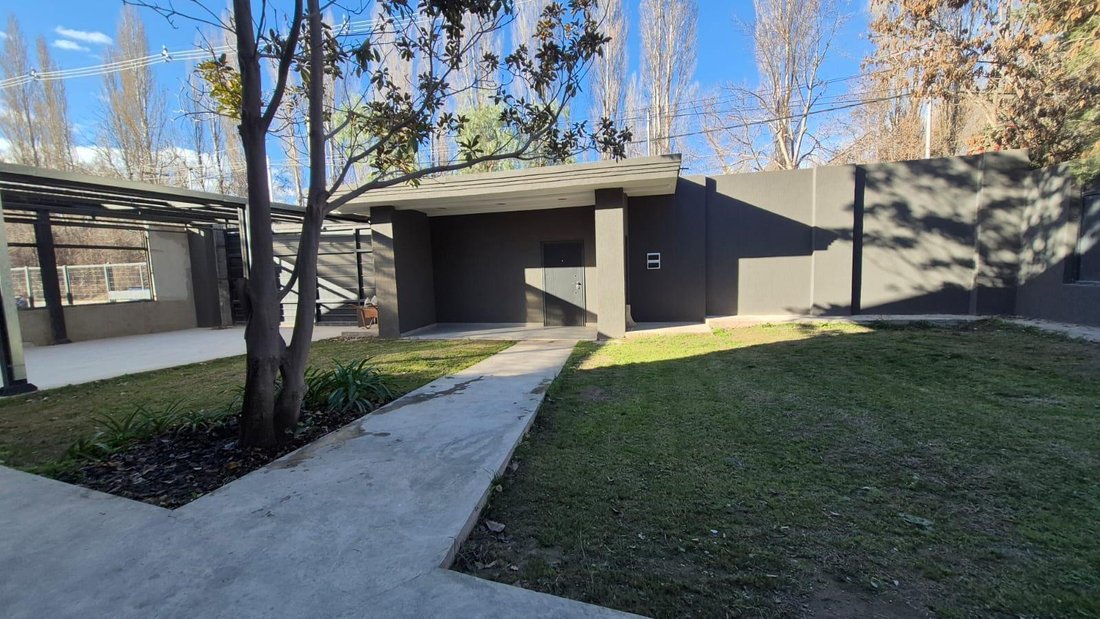 House in Neuquen, Neuquen, Argentina 5 - 18201996