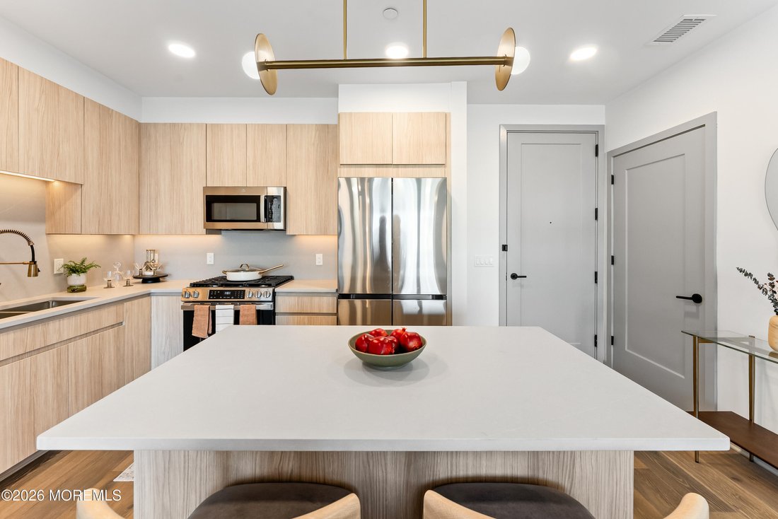 Condo in Long Branch, New Jersey, United States 2 - 18263425