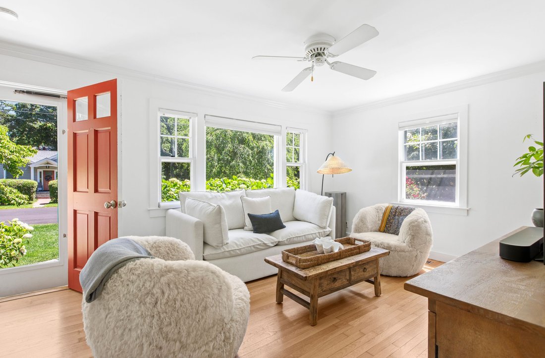 Sag Harbor, New York, United States 2 - 18261683