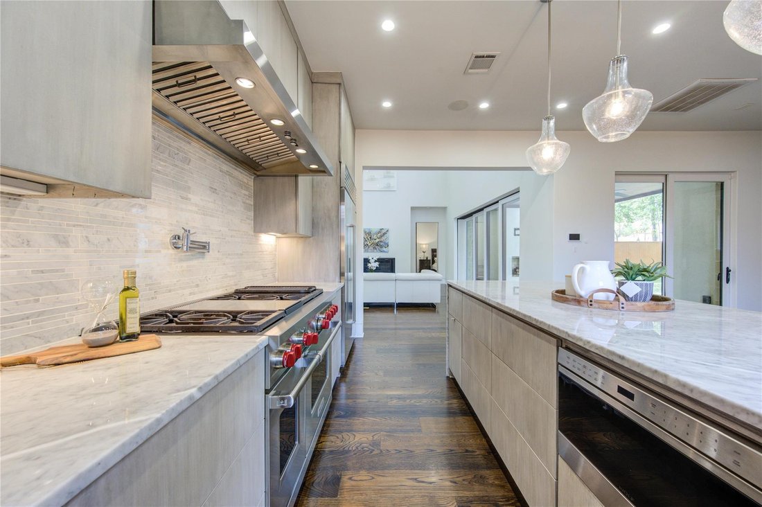House in Houston, Texas, United States 4 - 18265036