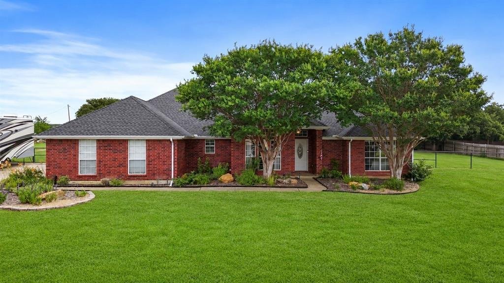 House in Burleson, Texas, United States 1 - 18265161