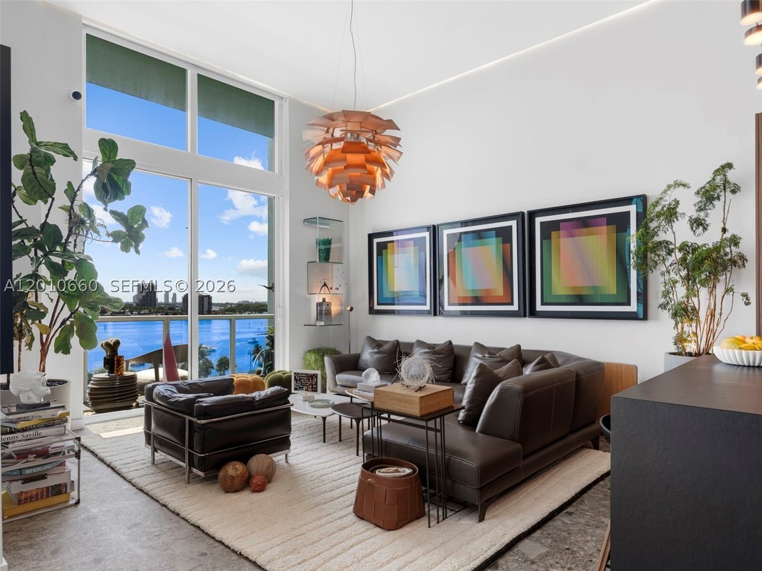 Condo in Miami, Florida, United States 4 - 17812282
