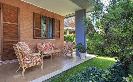 House in Besurica, Piacenza, Italy 1