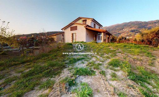 Villa in Strettoia-Capezzano-Valdicastello, Pietrasanta, Tuscany 1