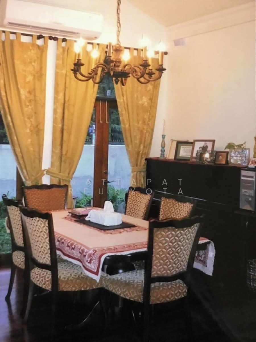 House in Bangkok, Krung Thep Maha Nakhon, Thailand 1 - 18262728
