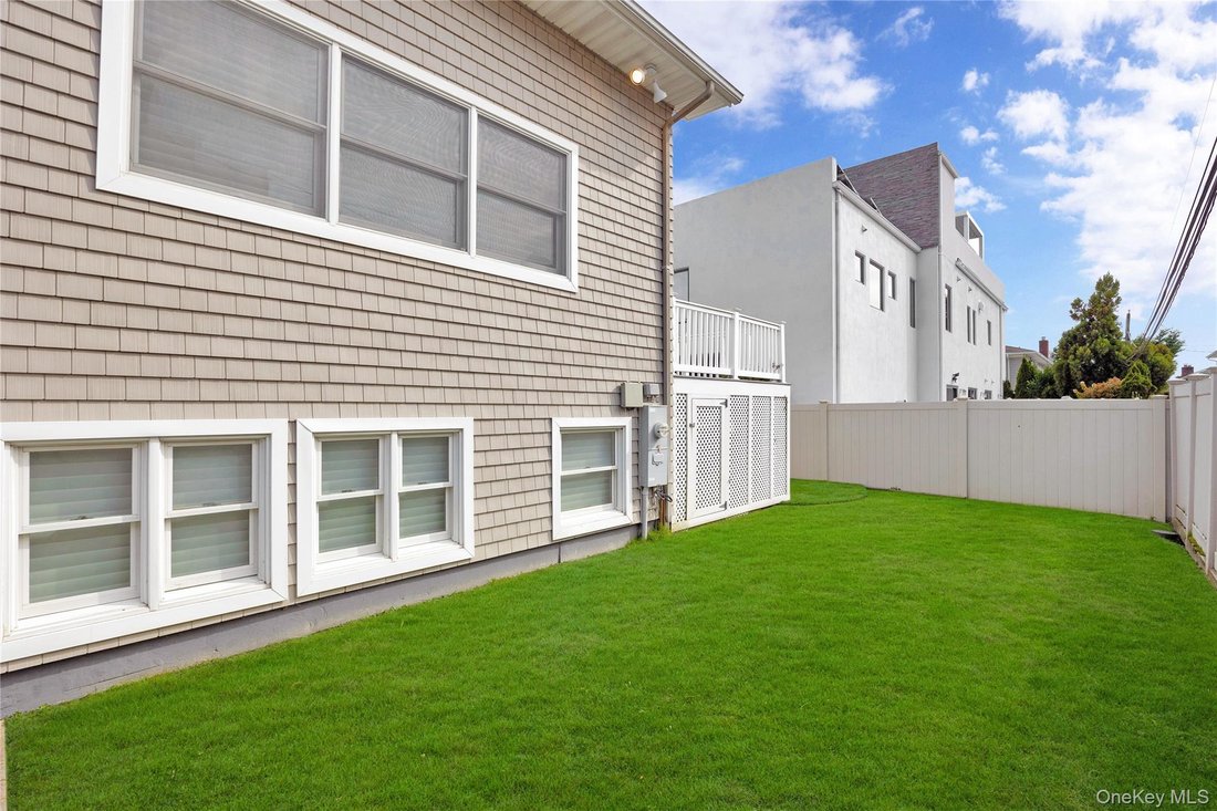 House in Long Beach, New York, United States 5 - 18260311