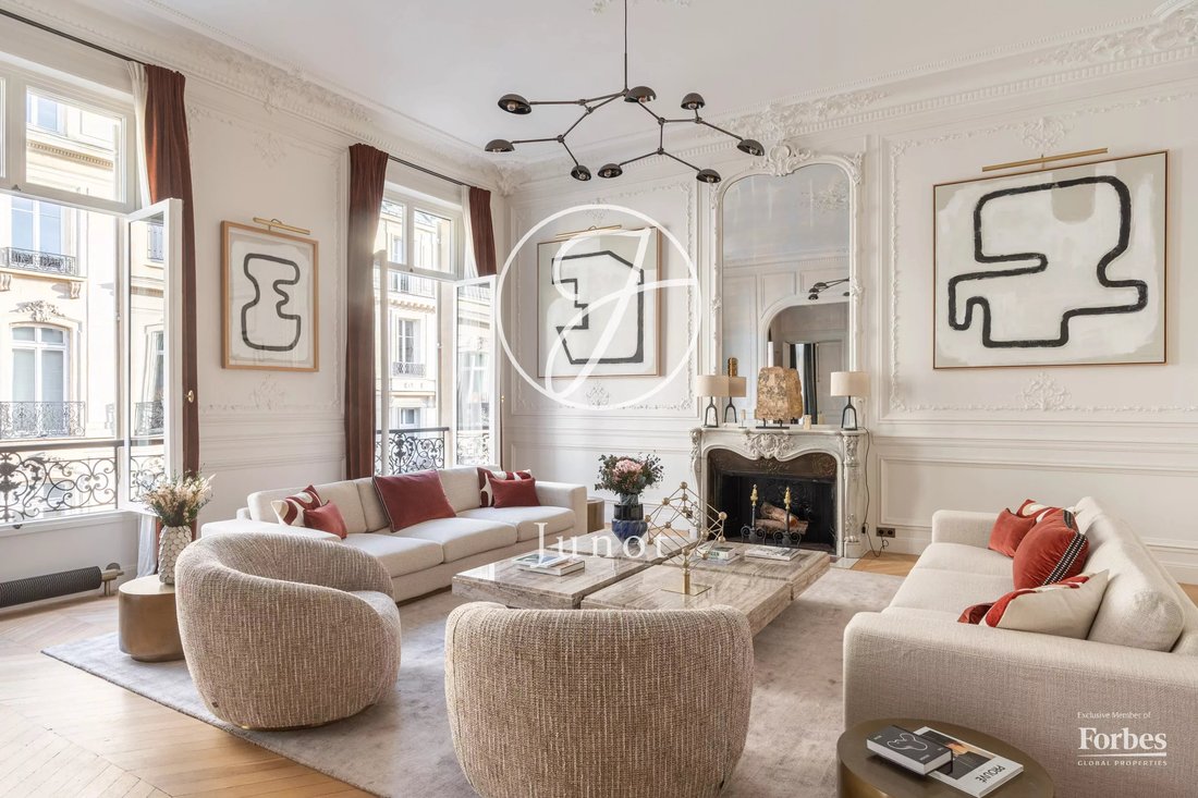 Apartment in Triangle d'Or, Paris 8e Arrondissement, Paris 4 - 18260348