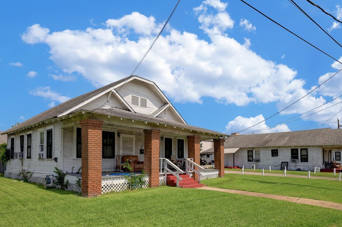 Houston, Texas, United States 4 - 18264996